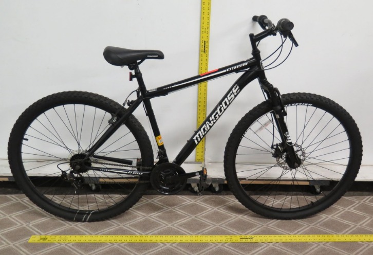 mongoose excursion mountain bike