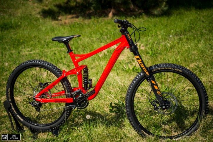 mongoose excursion mountain bike